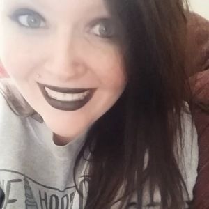 Meet your Posher, Candace